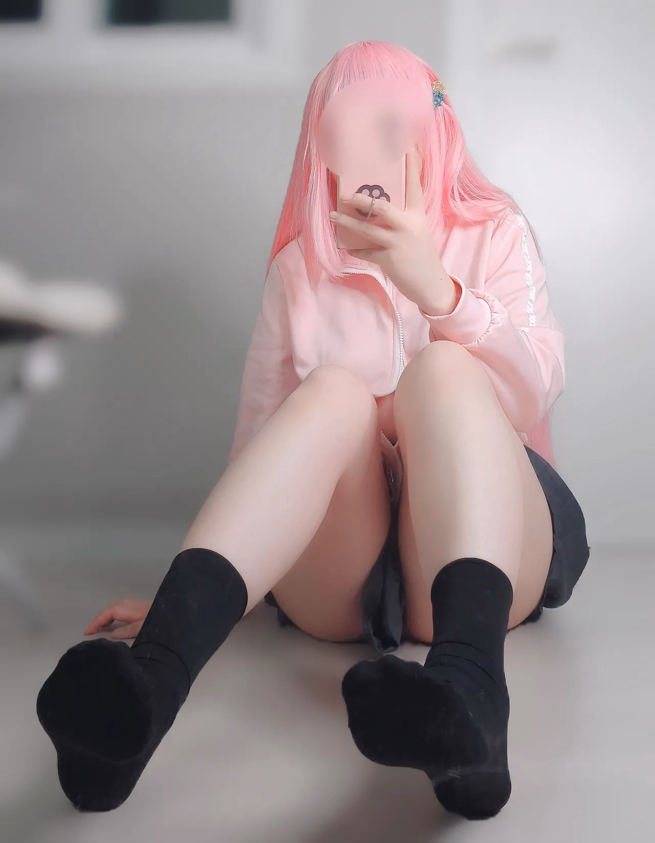 Hamumang as Hitori Gotoh — cosplay photo 3 of 12