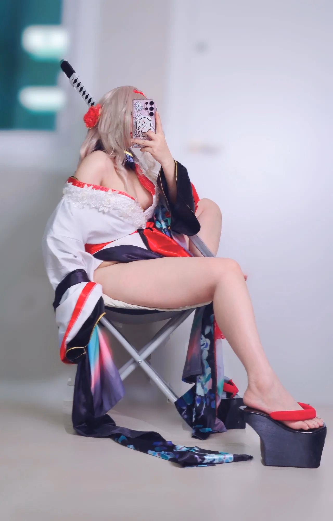 Hamumang as Scarlet — cosplay photo 11 of 19