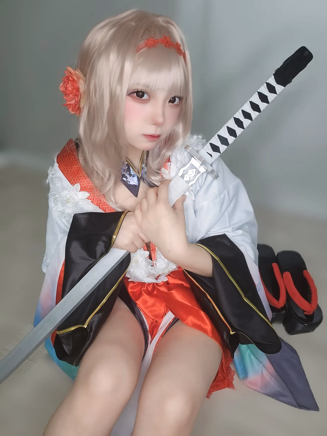 Hamumang as Scarlet — cosplay photo 5 of 19