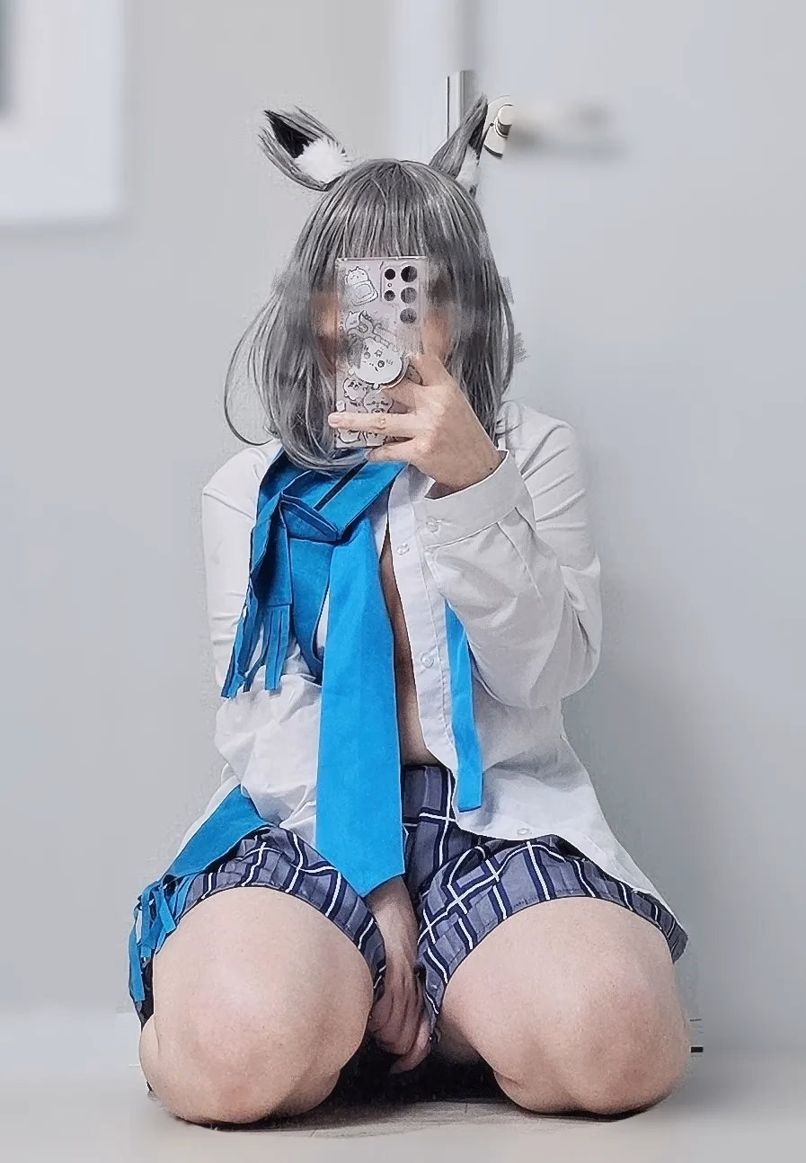 Hamumang as Shiroko Sunaookami — cosplay photo 5 of 16