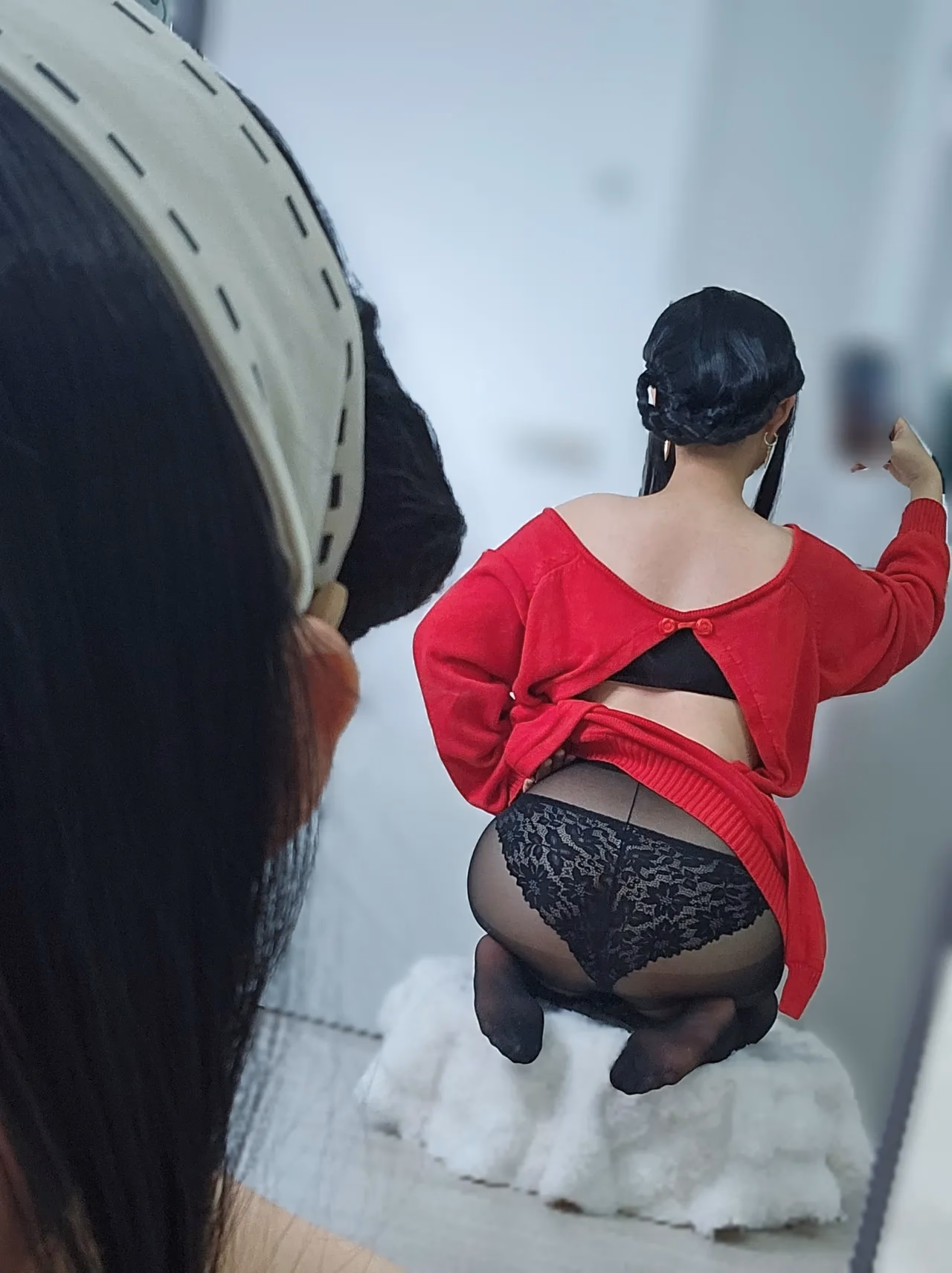 Hamumang as Yor Forger — cosplay photo 14 of 15