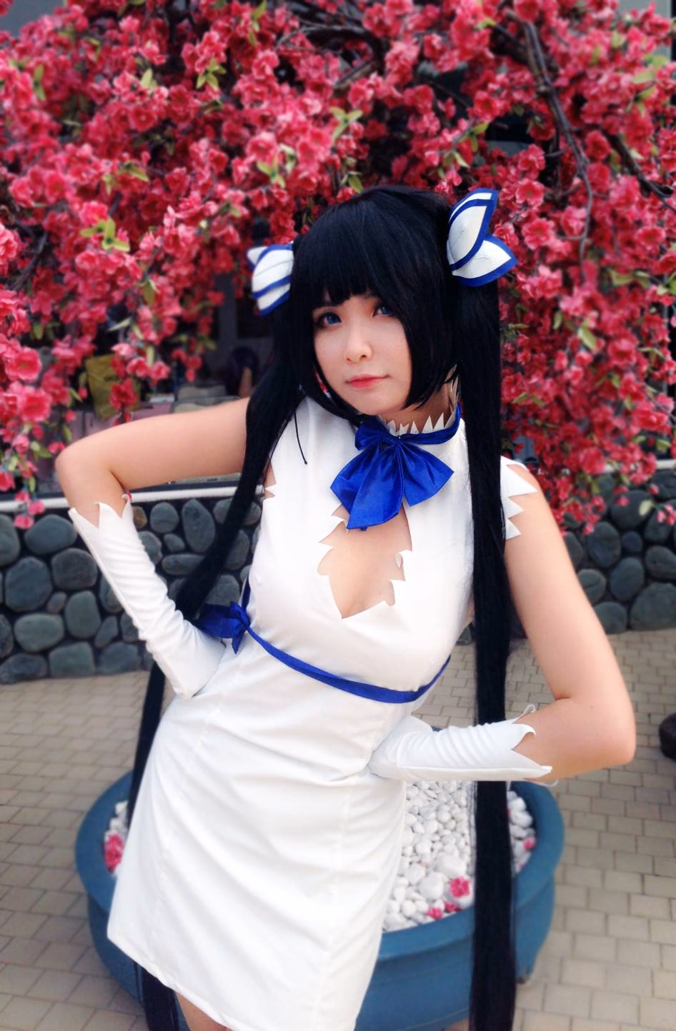 Hana Bunny as Hestia — cosplay photo 15 of 15