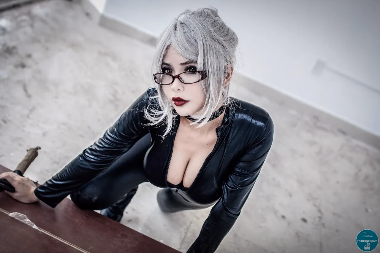 Hana Bunny as Meiko Shiraki — cosplay photo 3 of 12