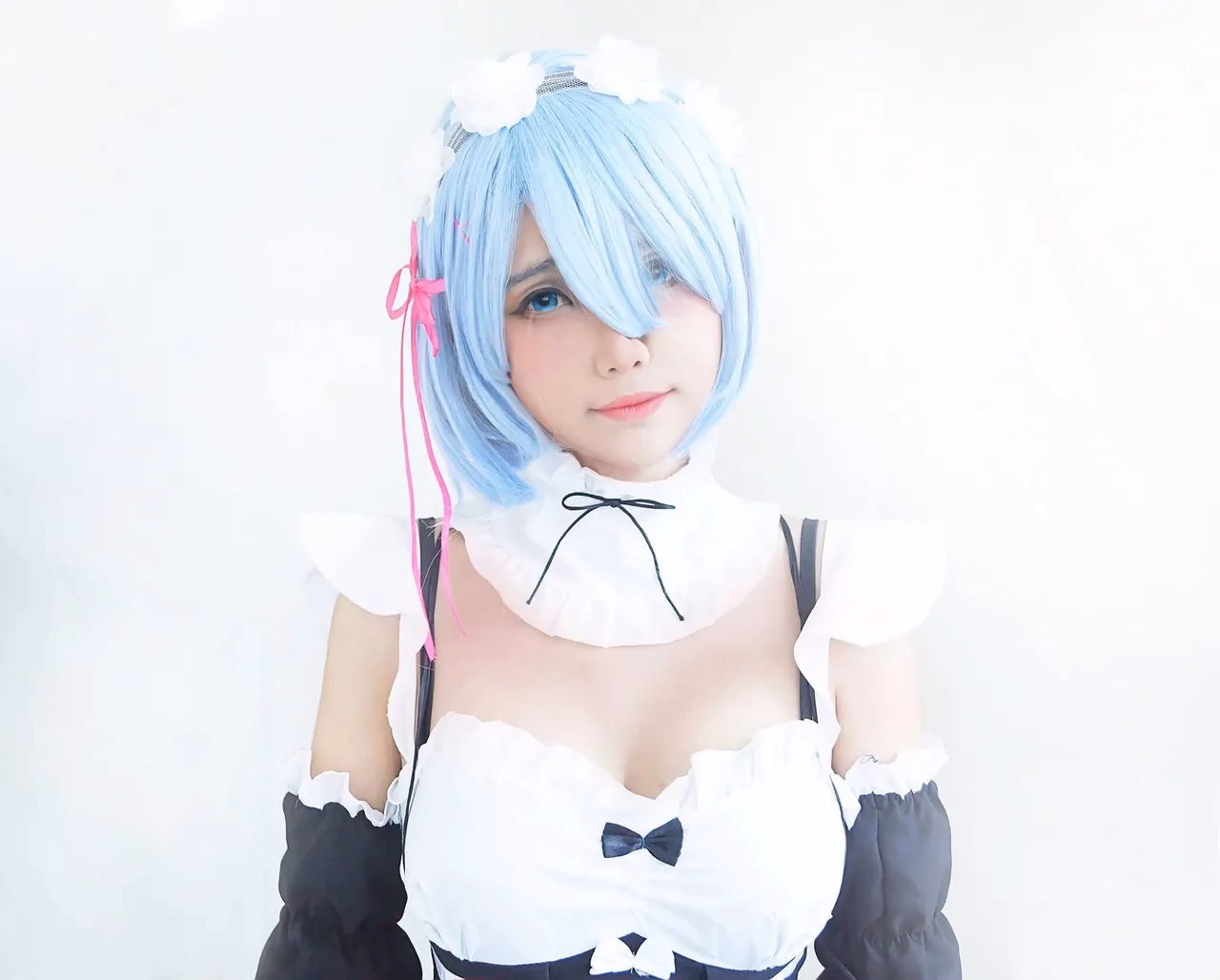 Hana Bunny as Rem — cosplay photo 14 of 20