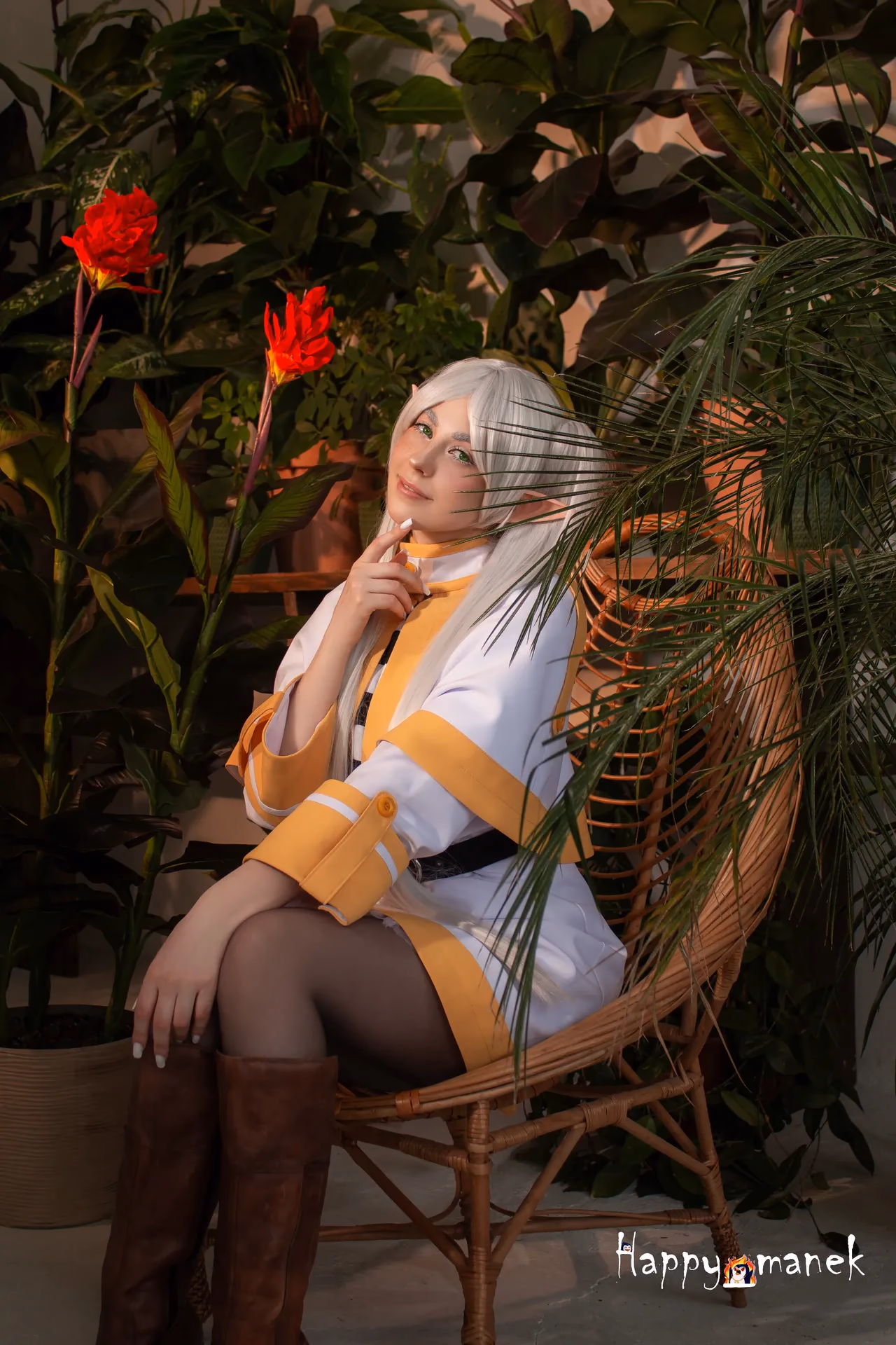 Happy_Manek as Frieren — cosplay photo 11 of 32