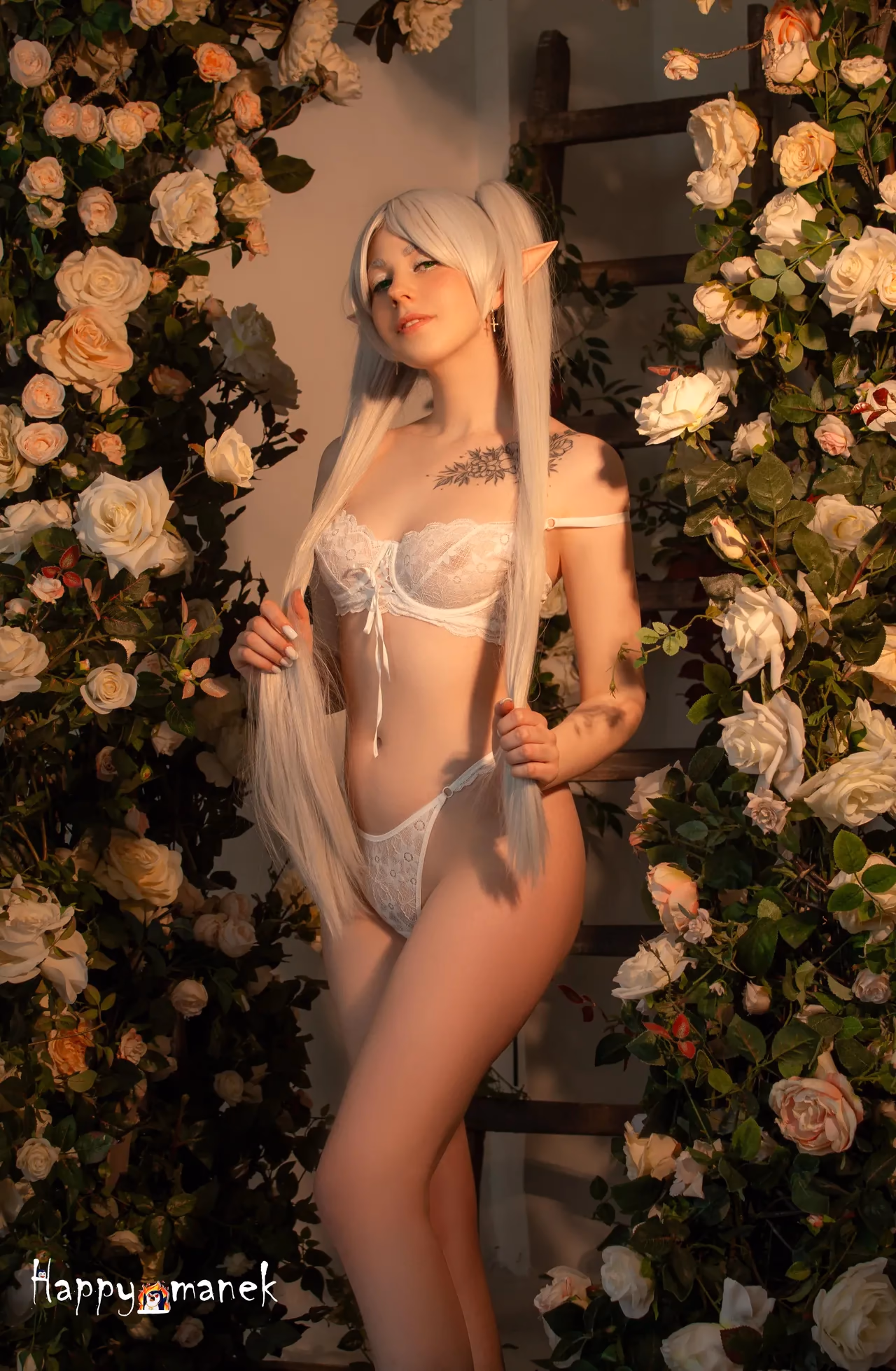 Happy_Manek as Frieren — cosplay photo 21 of 32