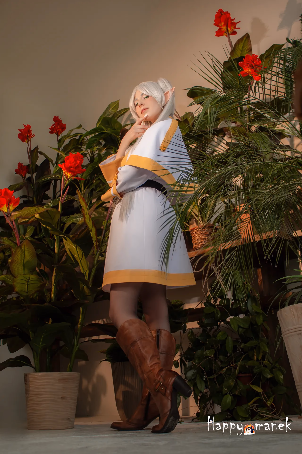 Happy_Manek as Frieren — cosplay photo 9 of 32