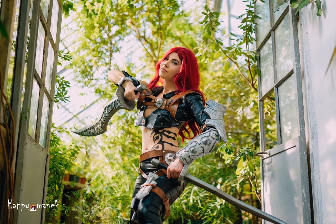 Happy_Manek as Katarina — cosplay photo 4 of 20