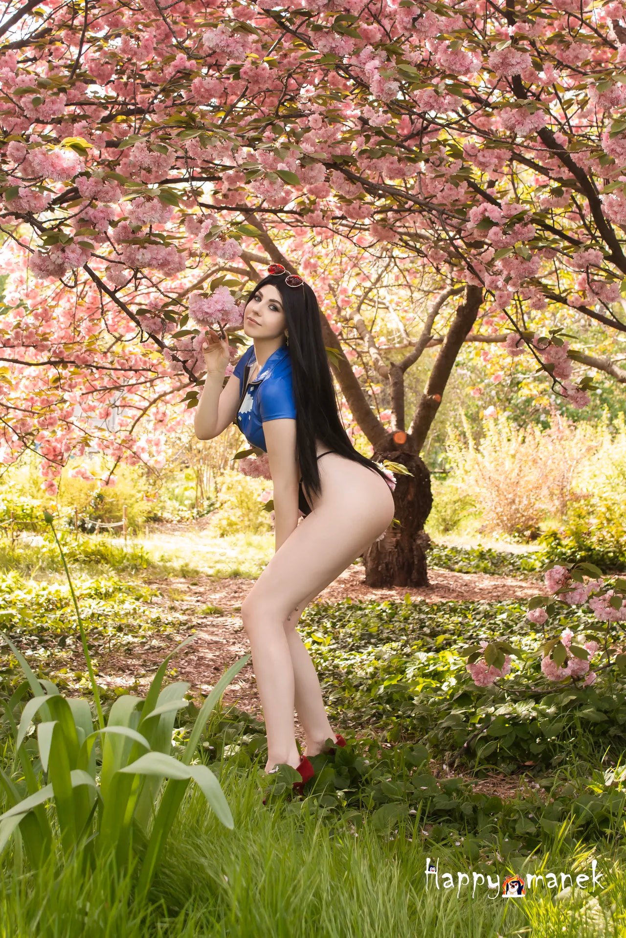 Happy_Manek as Nico Robin — cosplay photo 3 of 31