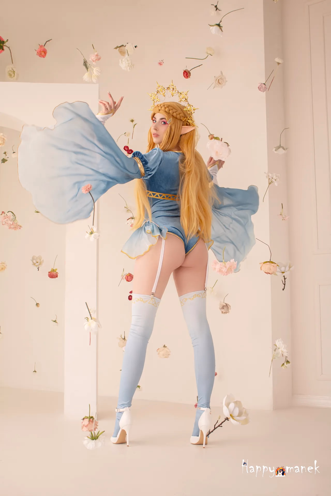 Happy_Manek as Princess Zelda — cosplay photo 2 of 34