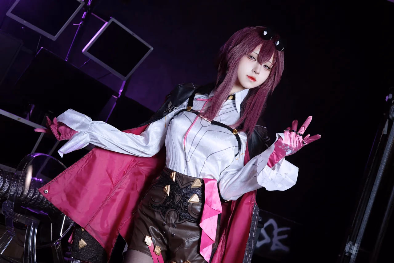 HayashiChuya as Kafka — cosplay photo 1 of 30
