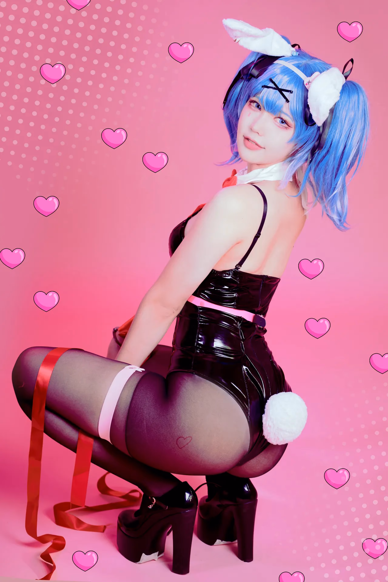 HEEYA as Hatsune Miku — cosplay photo 18 of 25