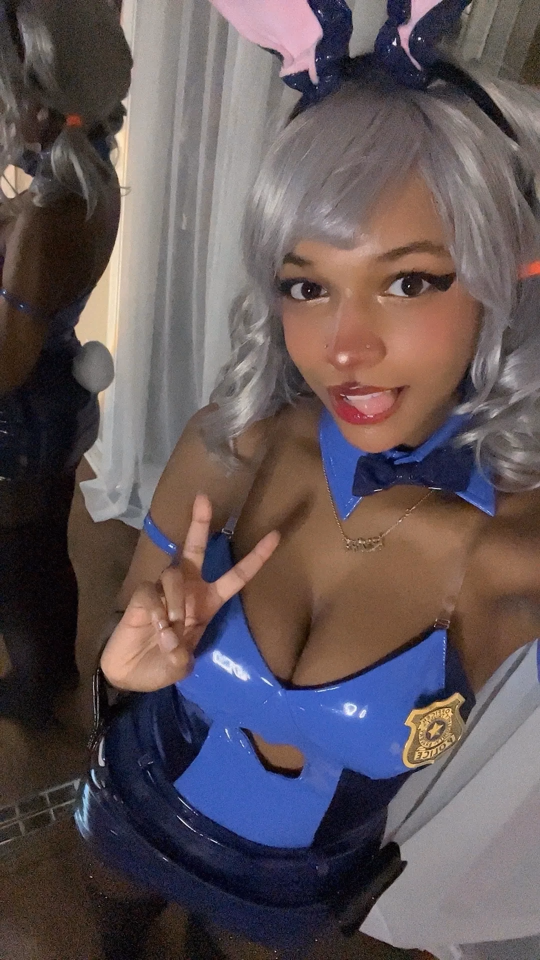 Hehe Katt as Judy Hopps — cosplay photo 7 of 30