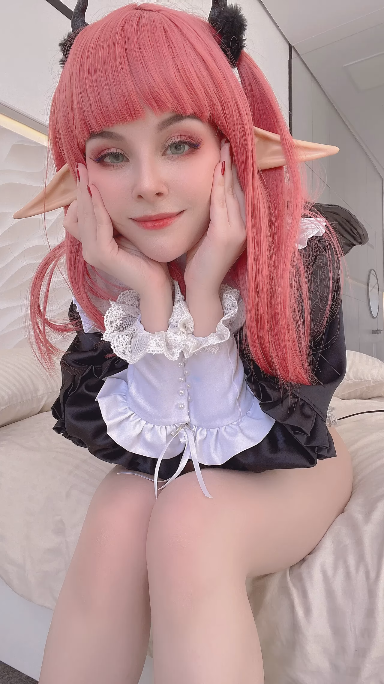 Helly von Valentine as Rizu-kyun — cosplay photo 11 of 40