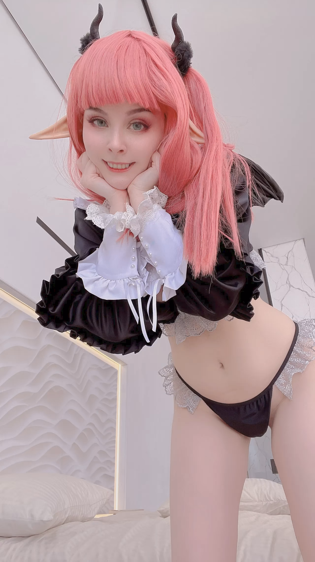 Helly von Valentine as Rizu-kyun — cosplay photo 18 of 40