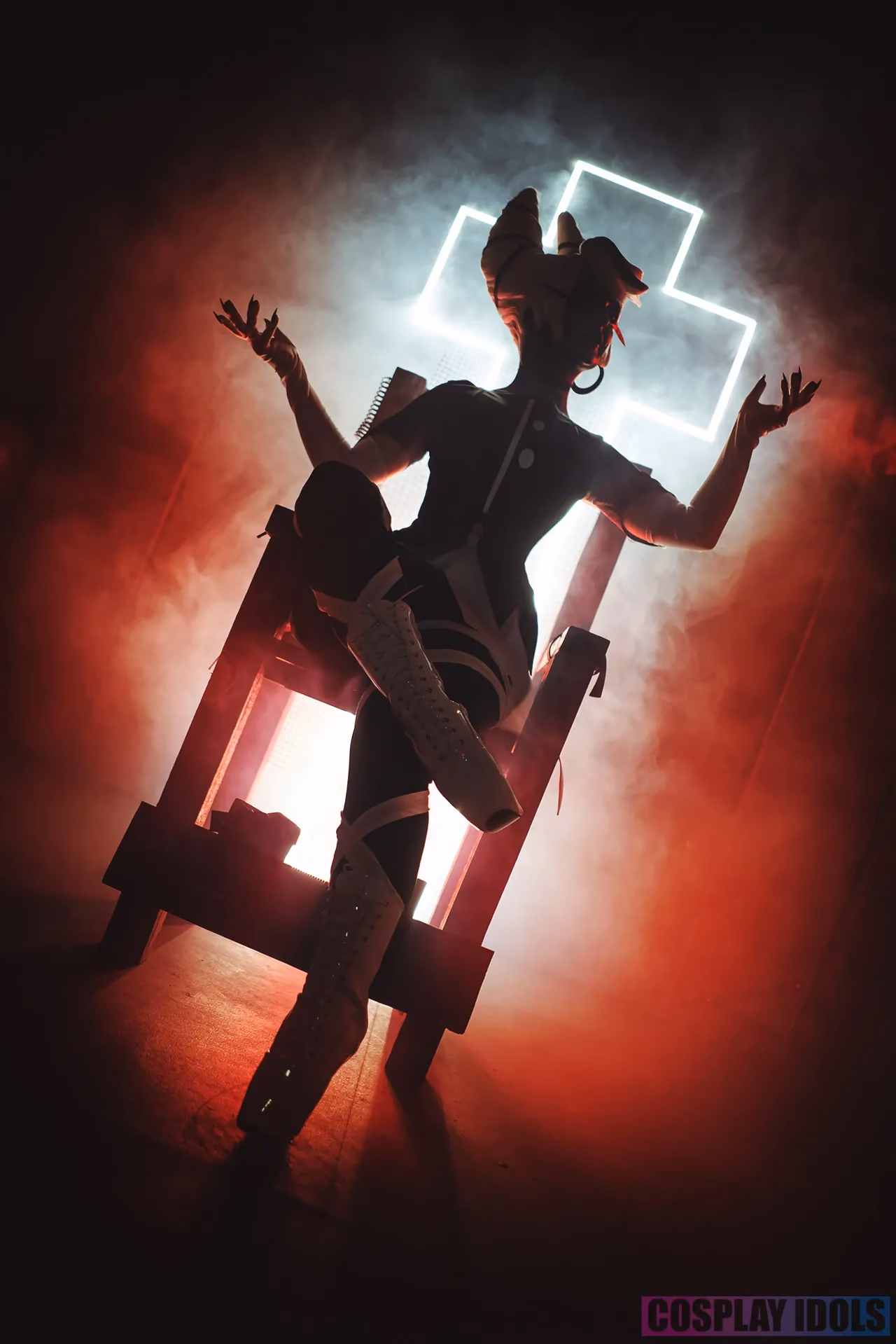 Hemulka as Carmilla Carmine — cosplay photo 13 of 20