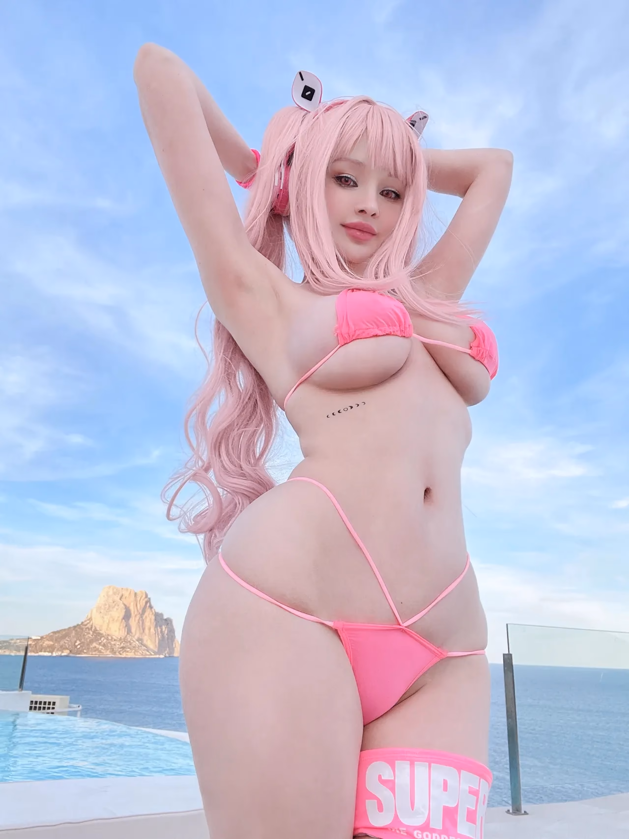 Hidori Rose as Alice — cosplay photo 17 of 31