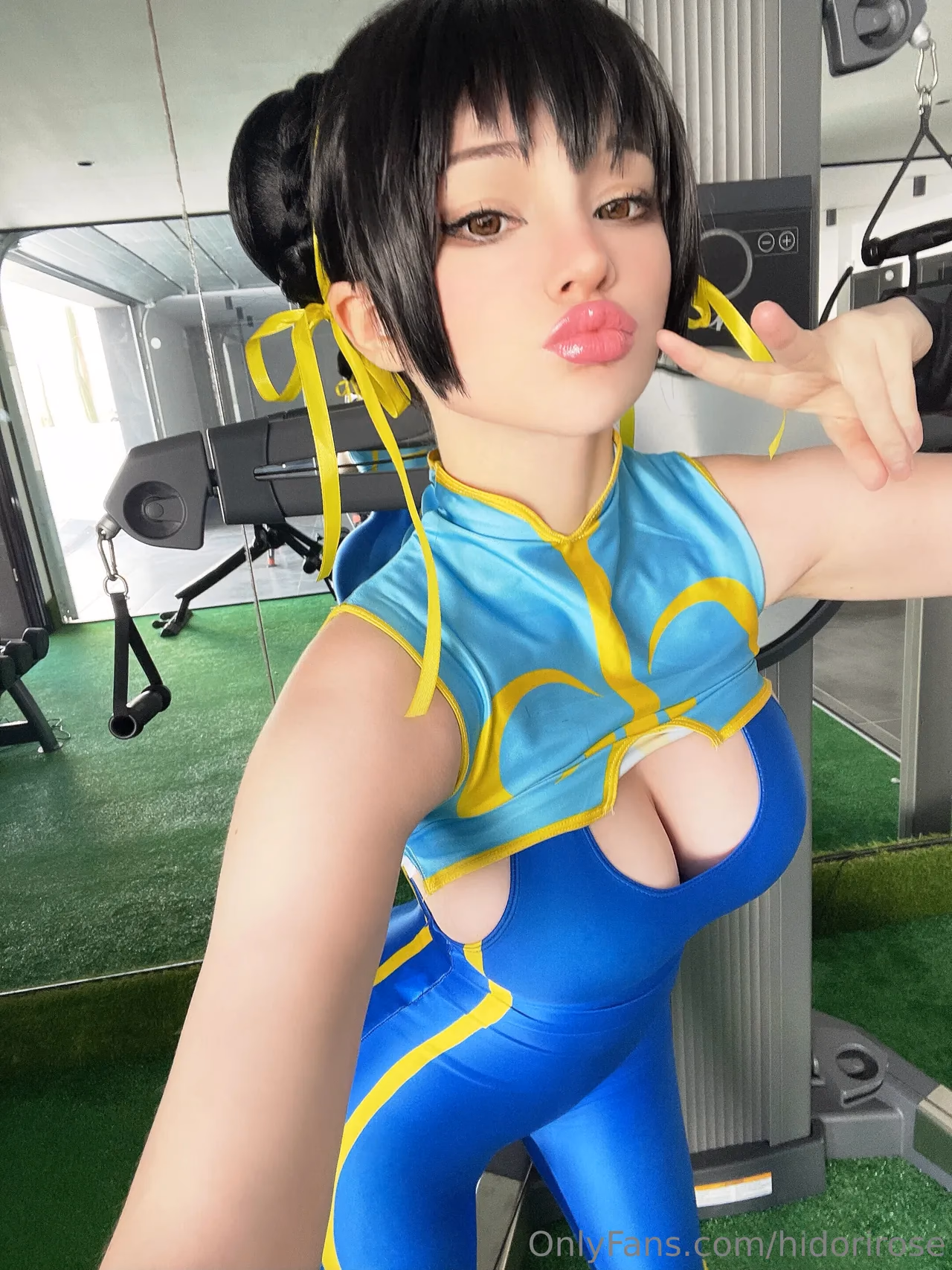 Hidori Rose as Chun-Li — cosplay photo 16 of 31
