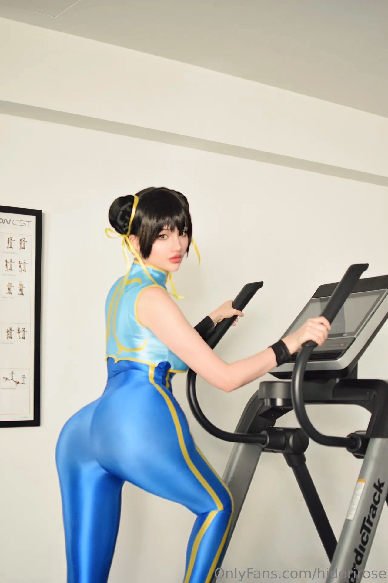 Hidori Rose as Chun-Li — cosplay photo 6 of 31