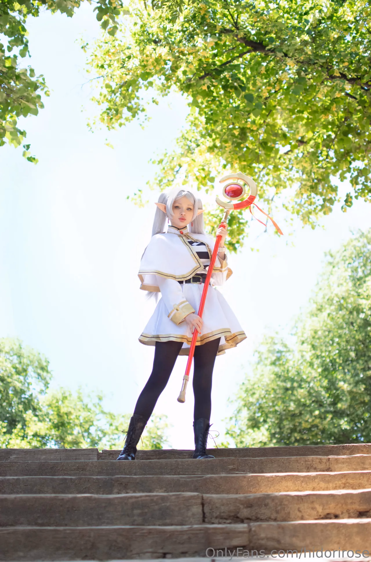 Hidori Rose as Frieren — cosplay photo 13 of 36