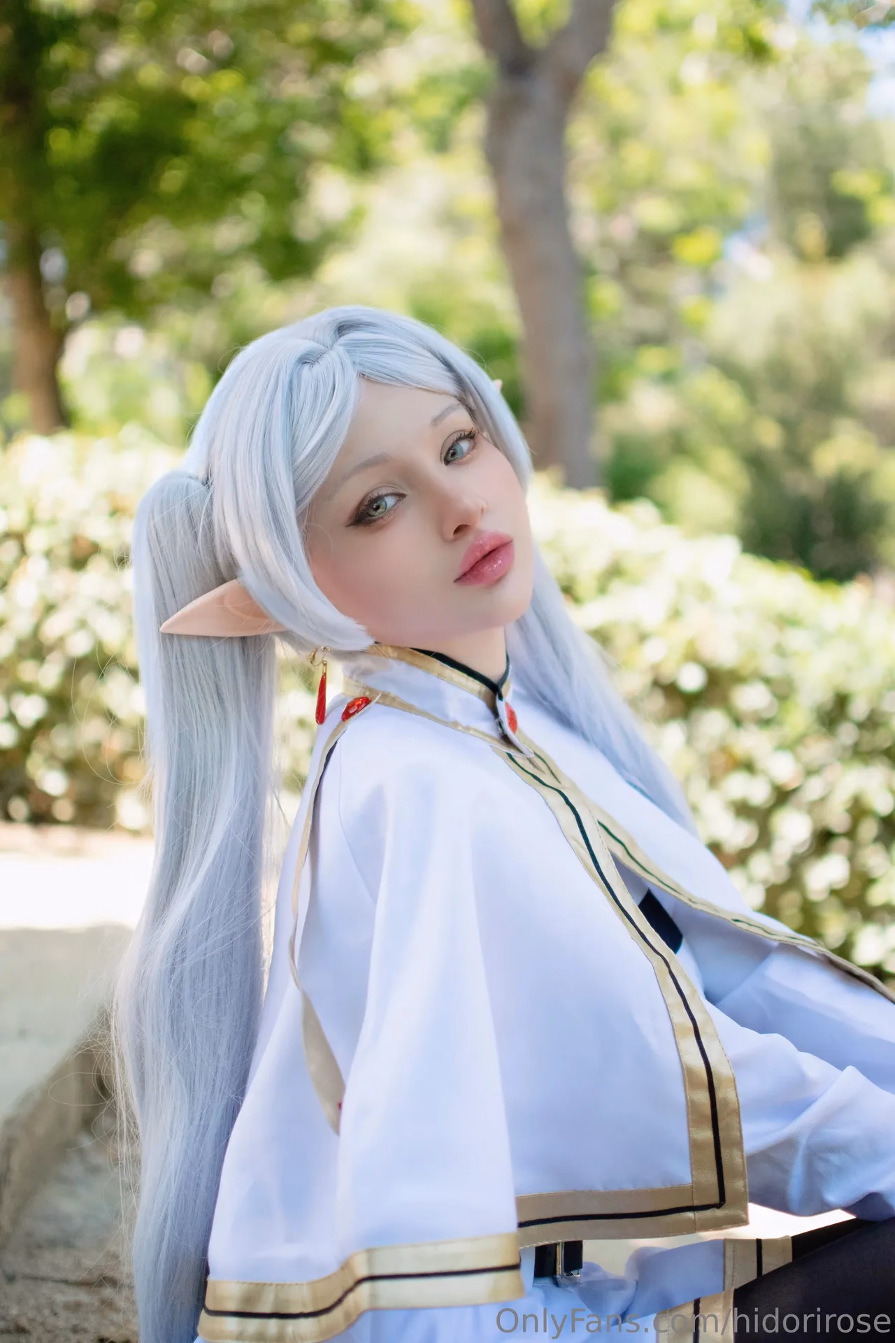 Hidori Rose as Frieren — cosplay photo 6 of 36
