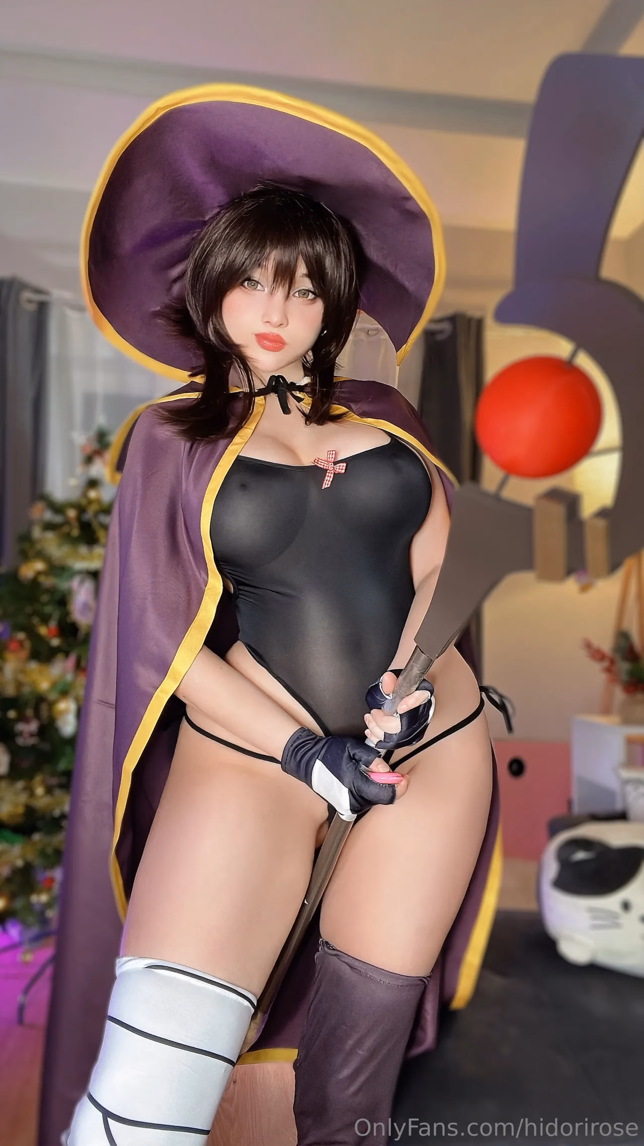 Hidori Rose as Megumin — cosplay photo 17 of 36
