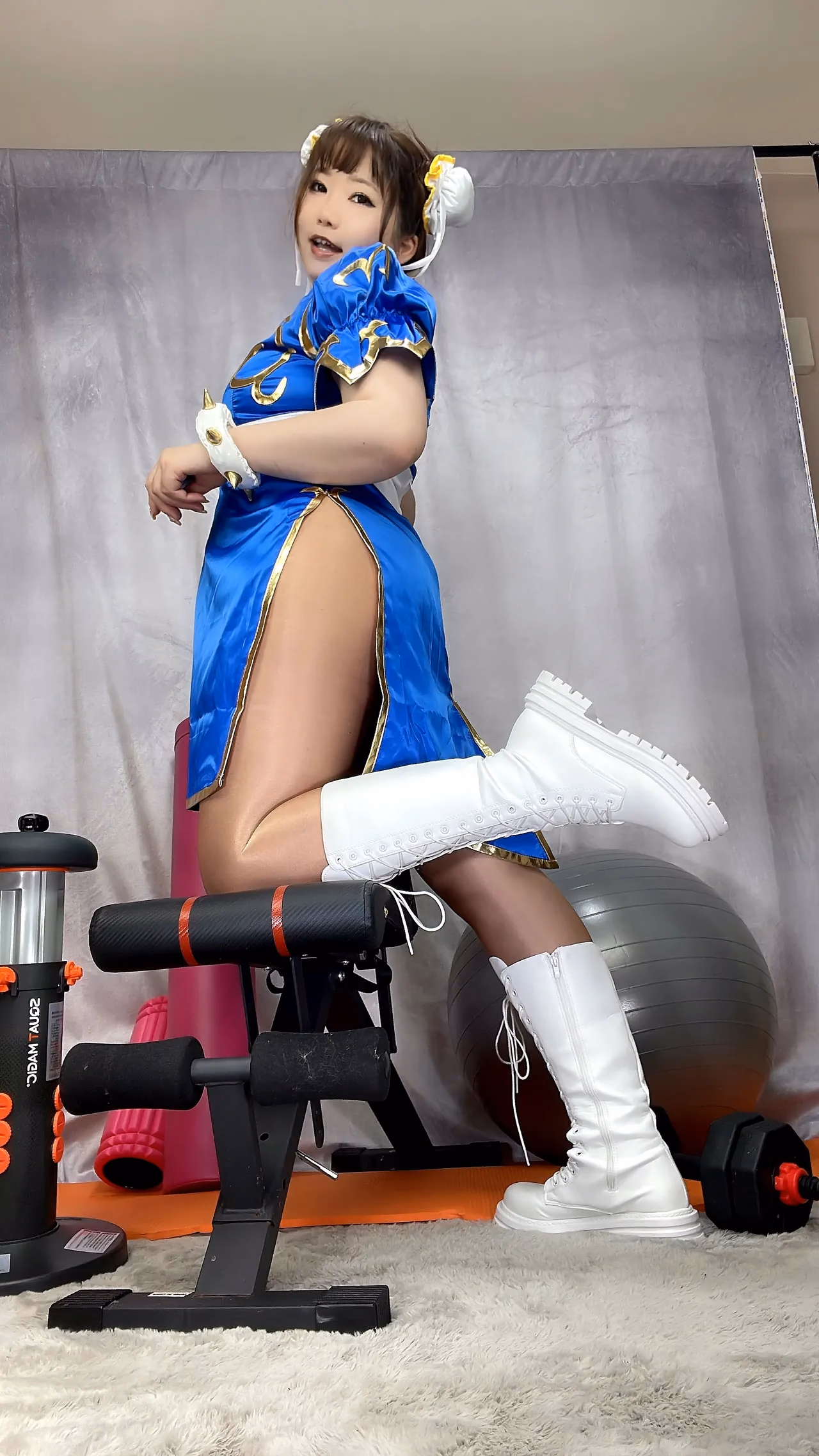 Higurashi Rin as Chun-Li — cosplay photo 6 of 110