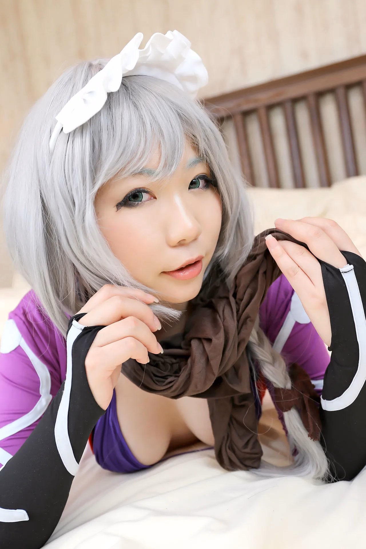 Higurashi Rin as Sakuya Izayoi — cosplay photo 32 of 60