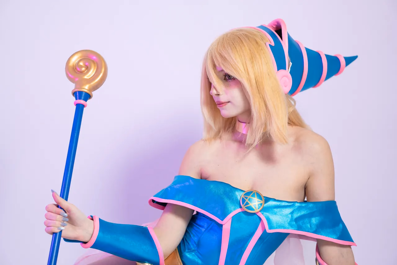 Himee.lily as Dark Magician Girl — cosplay photo 21 of 70