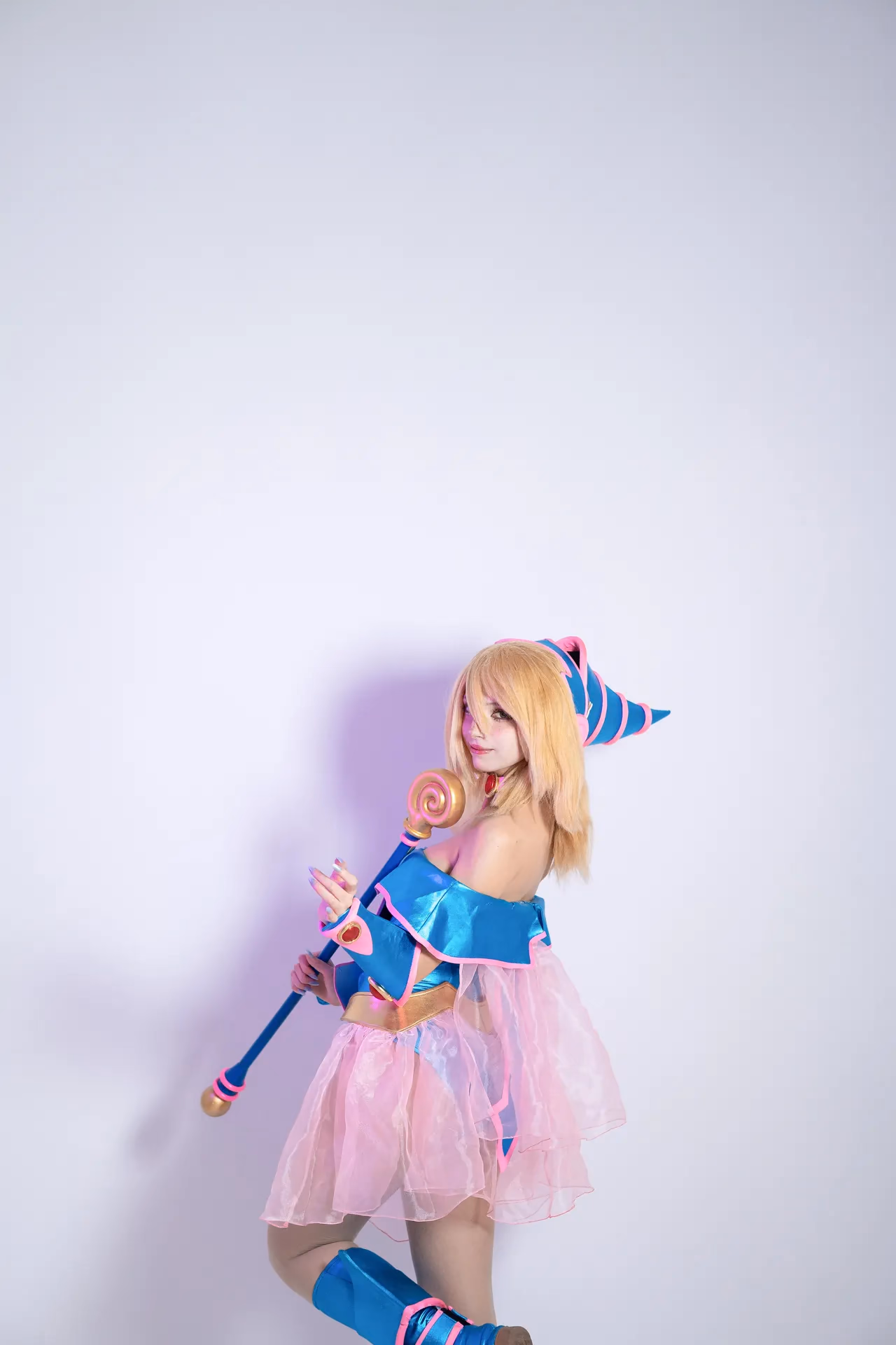 Himee.lily as Dark Magician Girl — cosplay photo 3 of 70