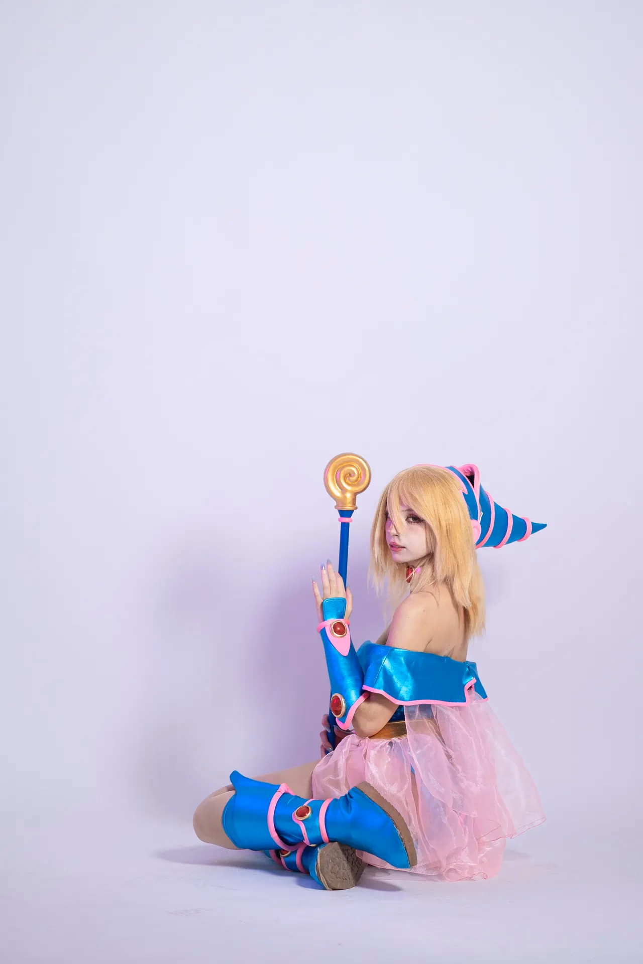 Himee.lily as Dark Magician Girl — cosplay photo 45 of 70