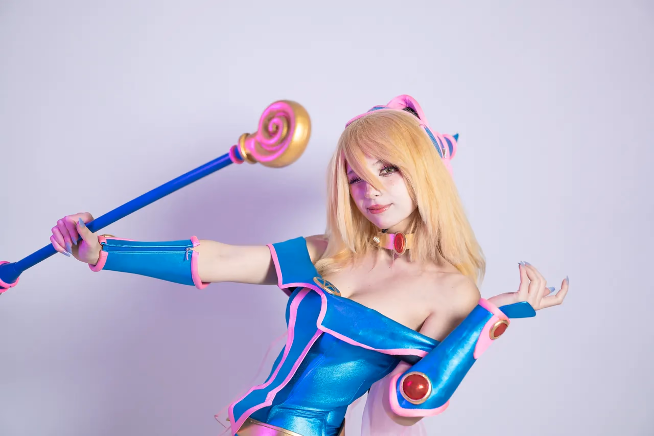 Himee.lily as Dark Magician Girl — cosplay photo 51 of 70