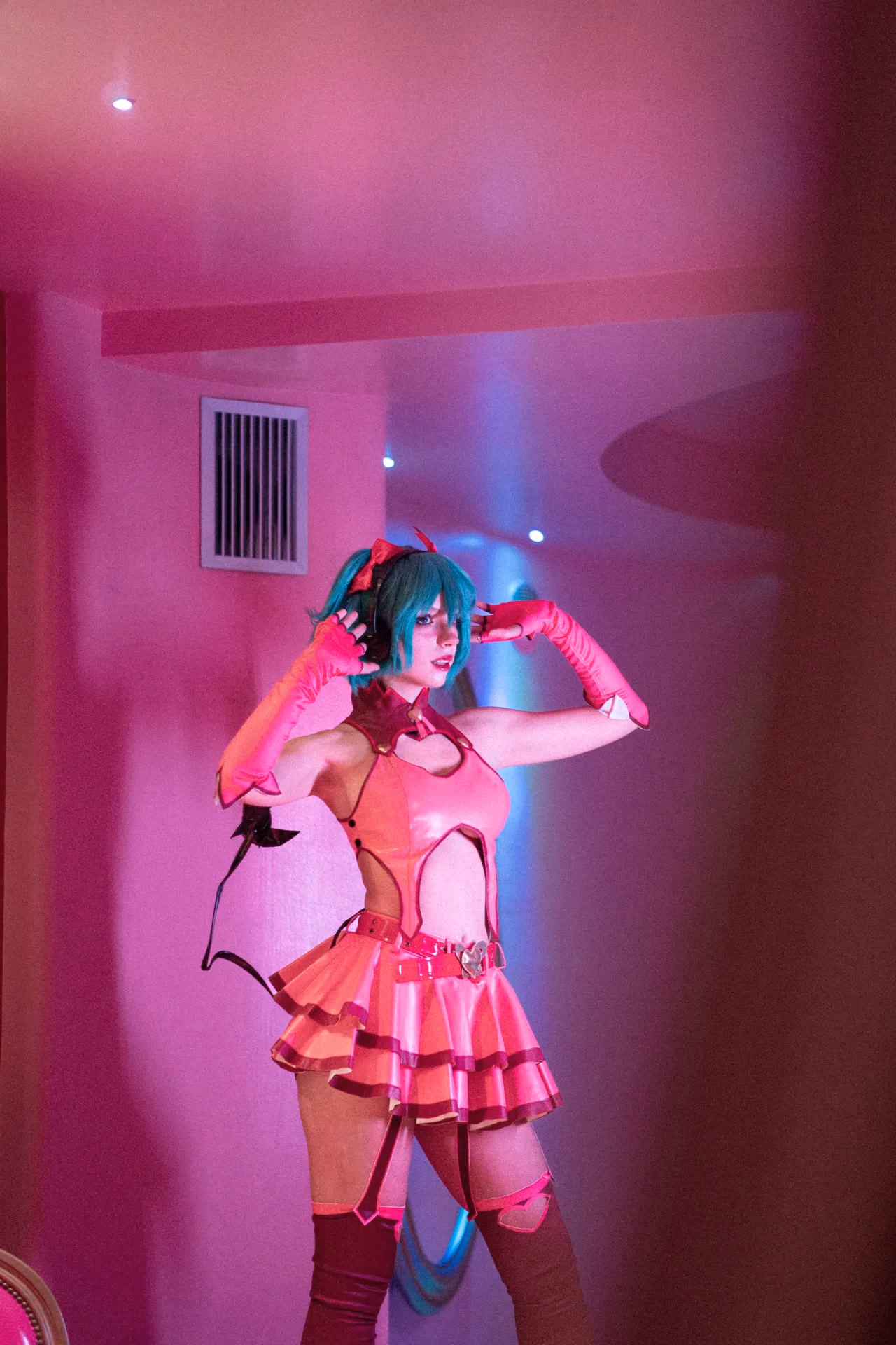 Himee.lily as Hatsune Miku — cosplay photo 14 of 50