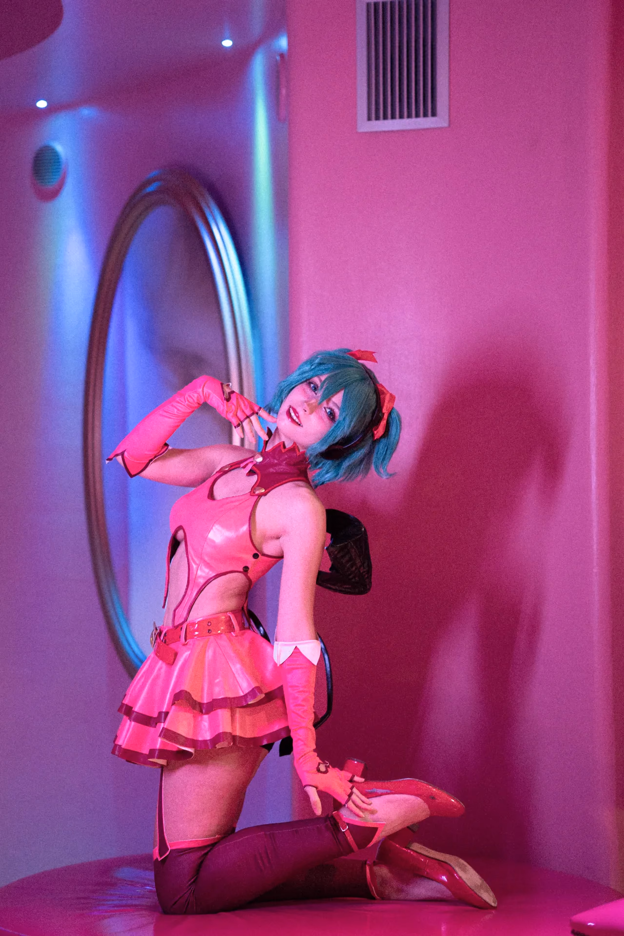 Himee.lily as Hatsune Miku — cosplay photo 29 of 50
