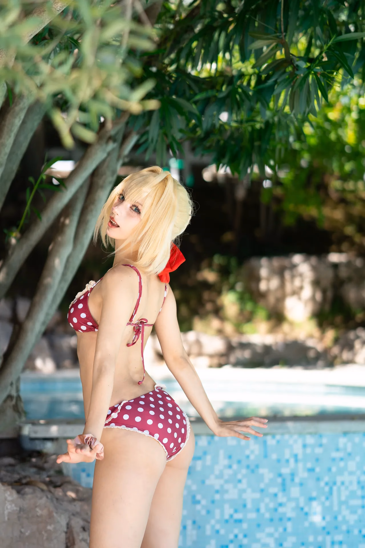 Himee.lily as Nero Claudius — cosplay photo 4 of 44