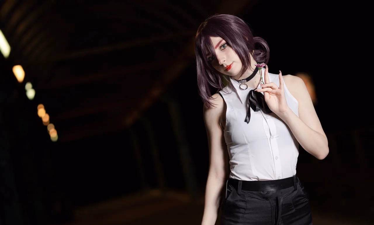 Himee.lily as Reze — cosplay photo 35 of 40