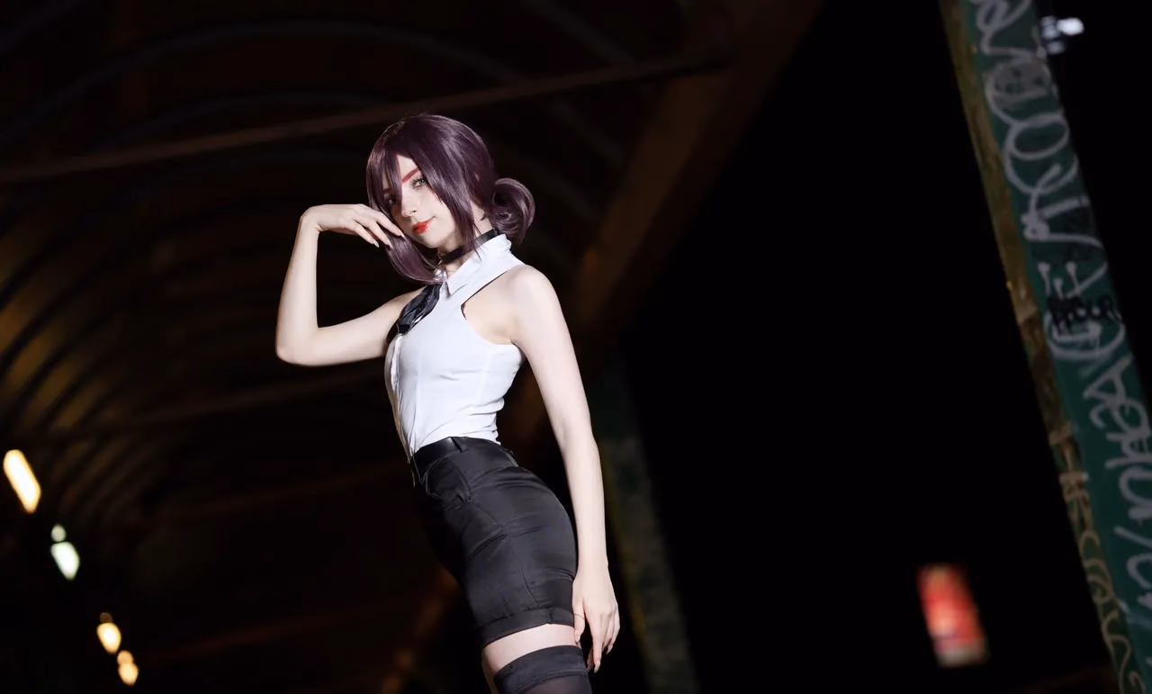 Himee.lily as Reze — cosplay photo 36 of 40