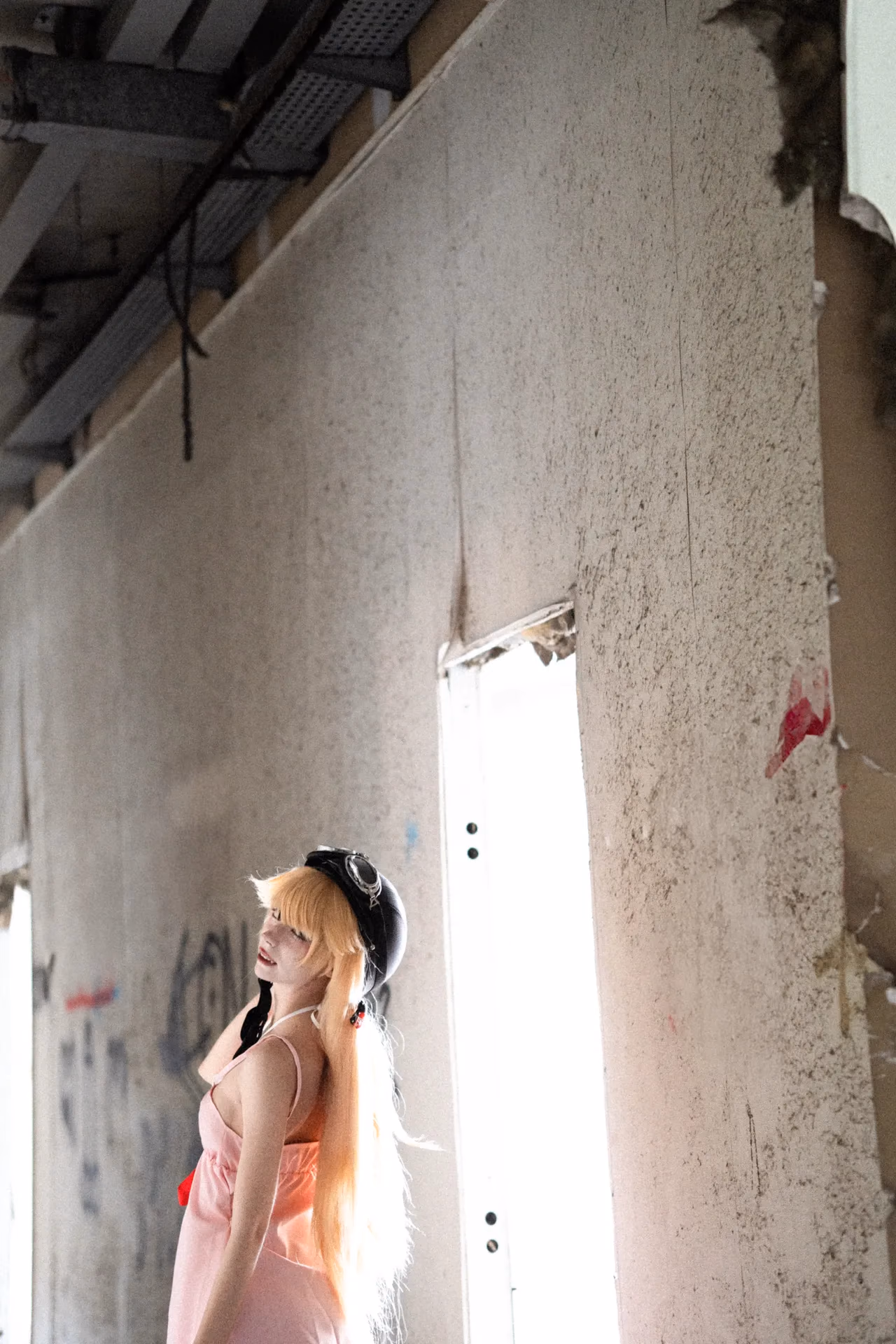 Himee.lily as Shinobu Oshino — cosplay photo 100 of 100