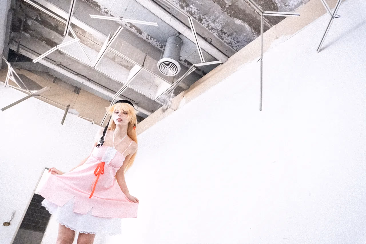 Himee.lily as Shinobu Oshino — cosplay photo 18 of 100