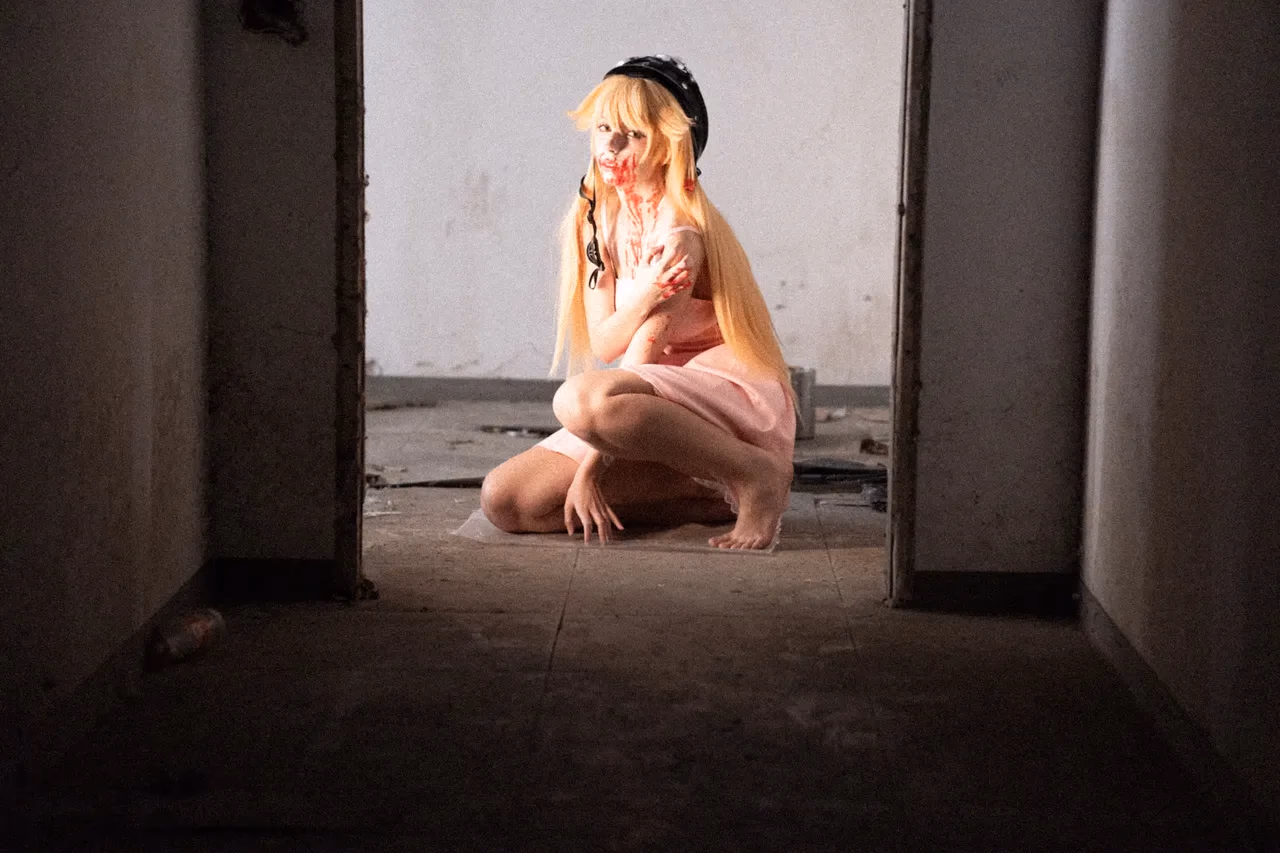 Himee.lily as Shinobu Oshino — cosplay photo 23 of 100