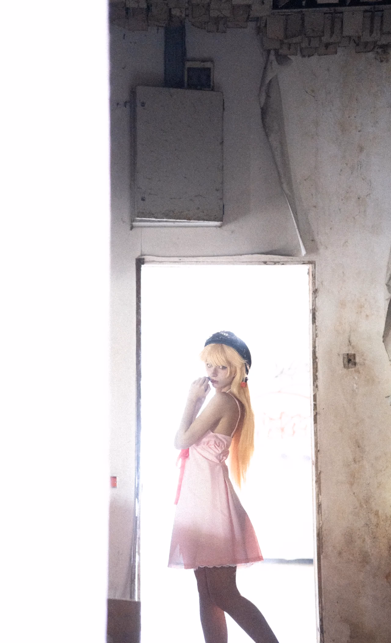 Himee.lily as Shinobu Oshino — cosplay photo 29 of 100