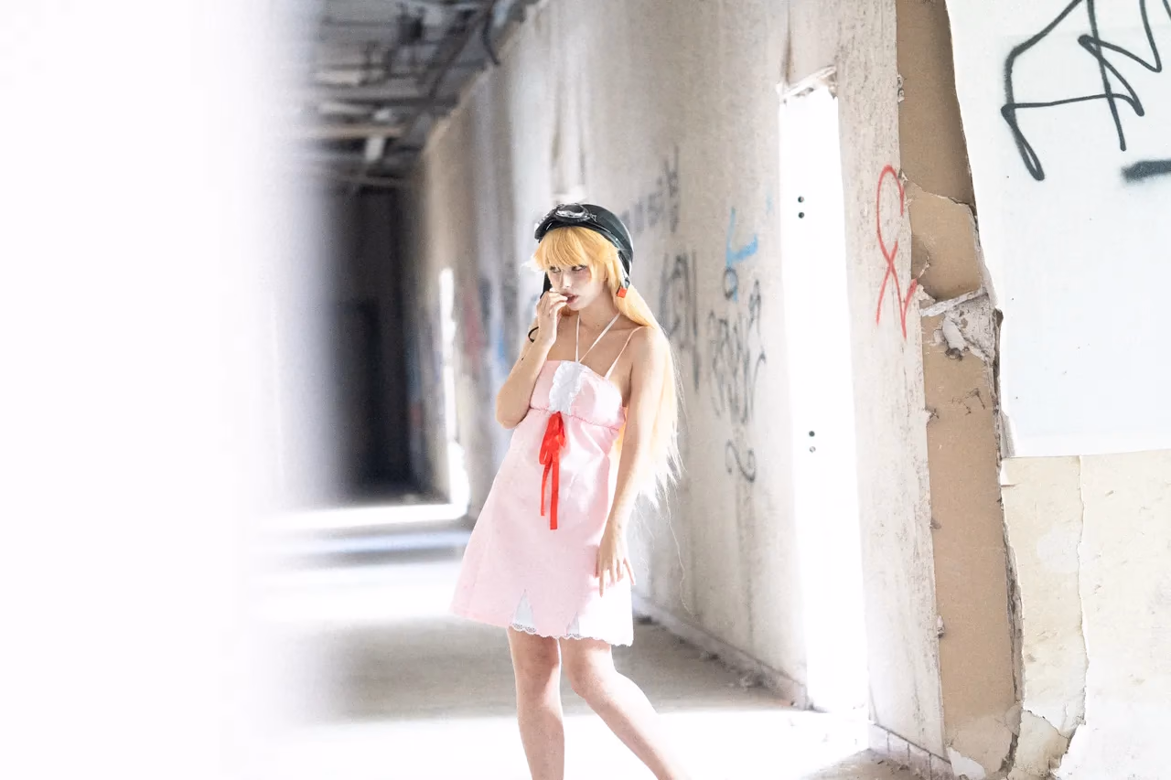 Himee.lily as Shinobu Oshino — cosplay photo 47 of 100