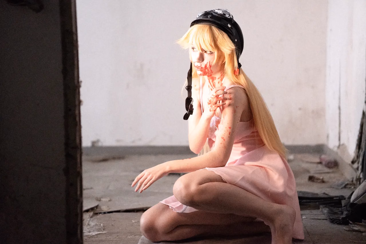 Himee.lily as Shinobu Oshino — cosplay photo 6 of 100