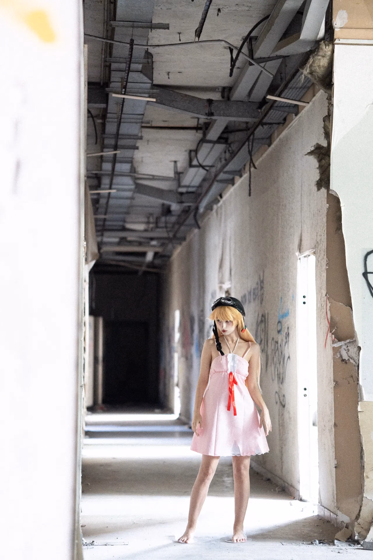 Himee.lily as Shinobu Oshino — cosplay photo 60 of 100