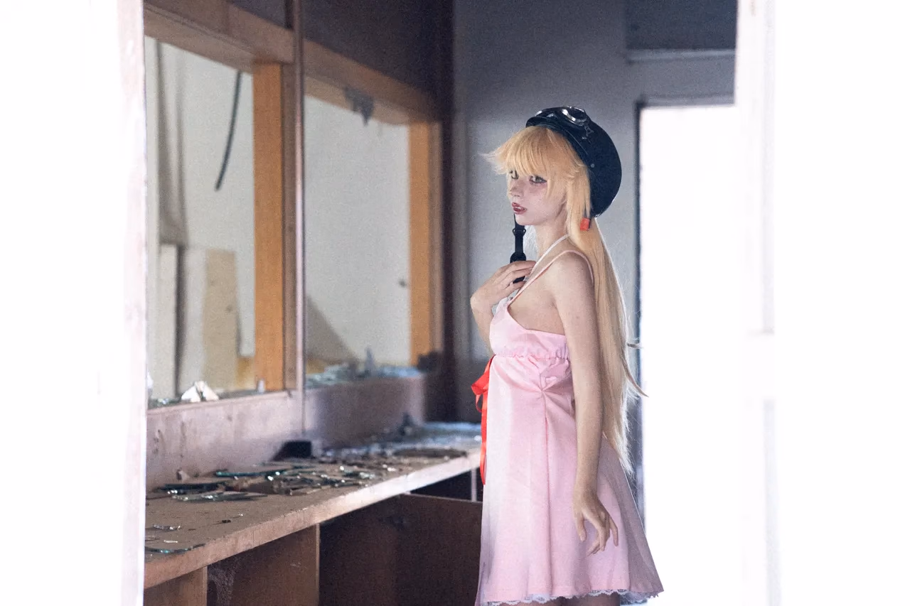 Himee.lily as Shinobu Oshino — cosplay photo 62 of 100