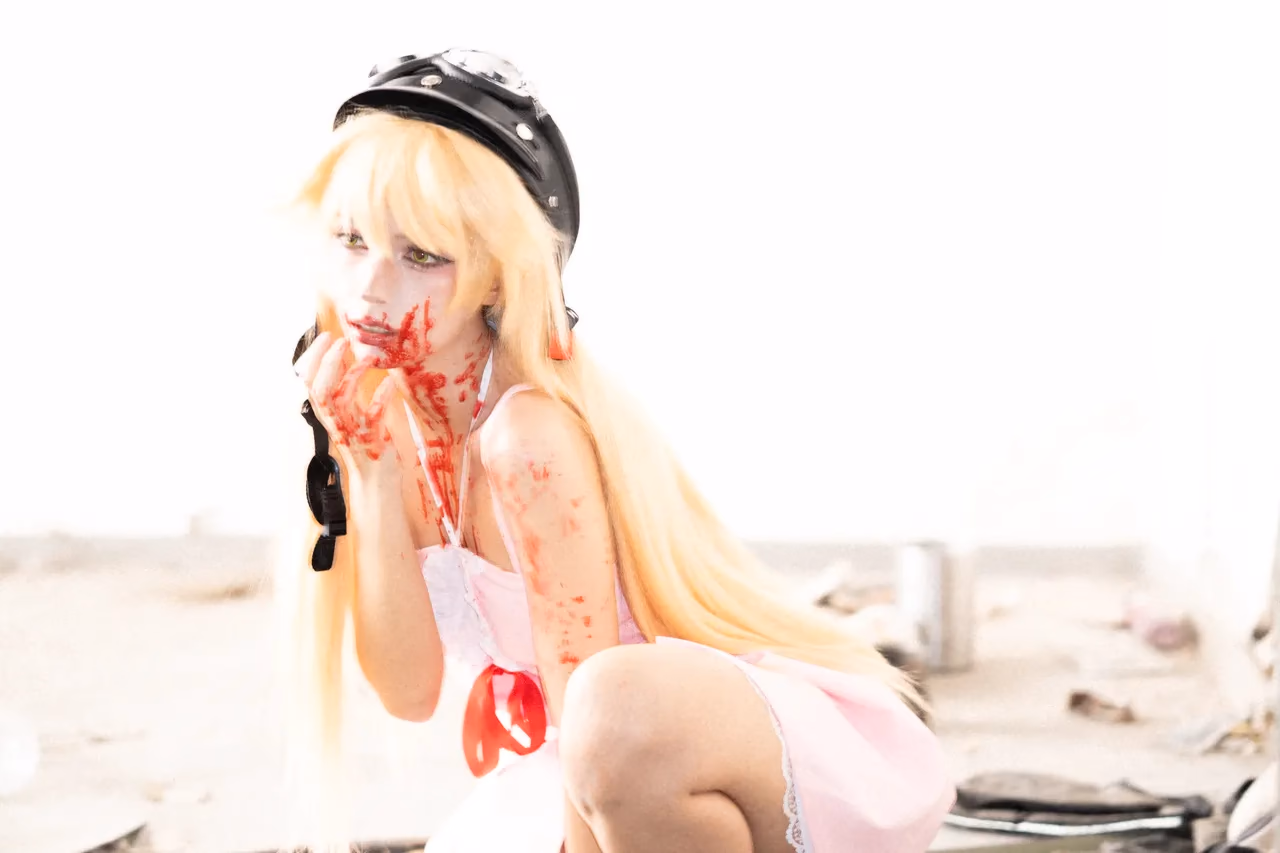 Himee.lily as Shinobu Oshino — cosplay photo 87 of 100