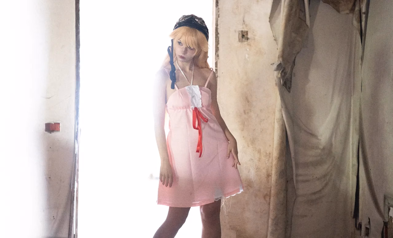 Himee.lily as Shinobu Oshino — cosplay photo 95 of 100