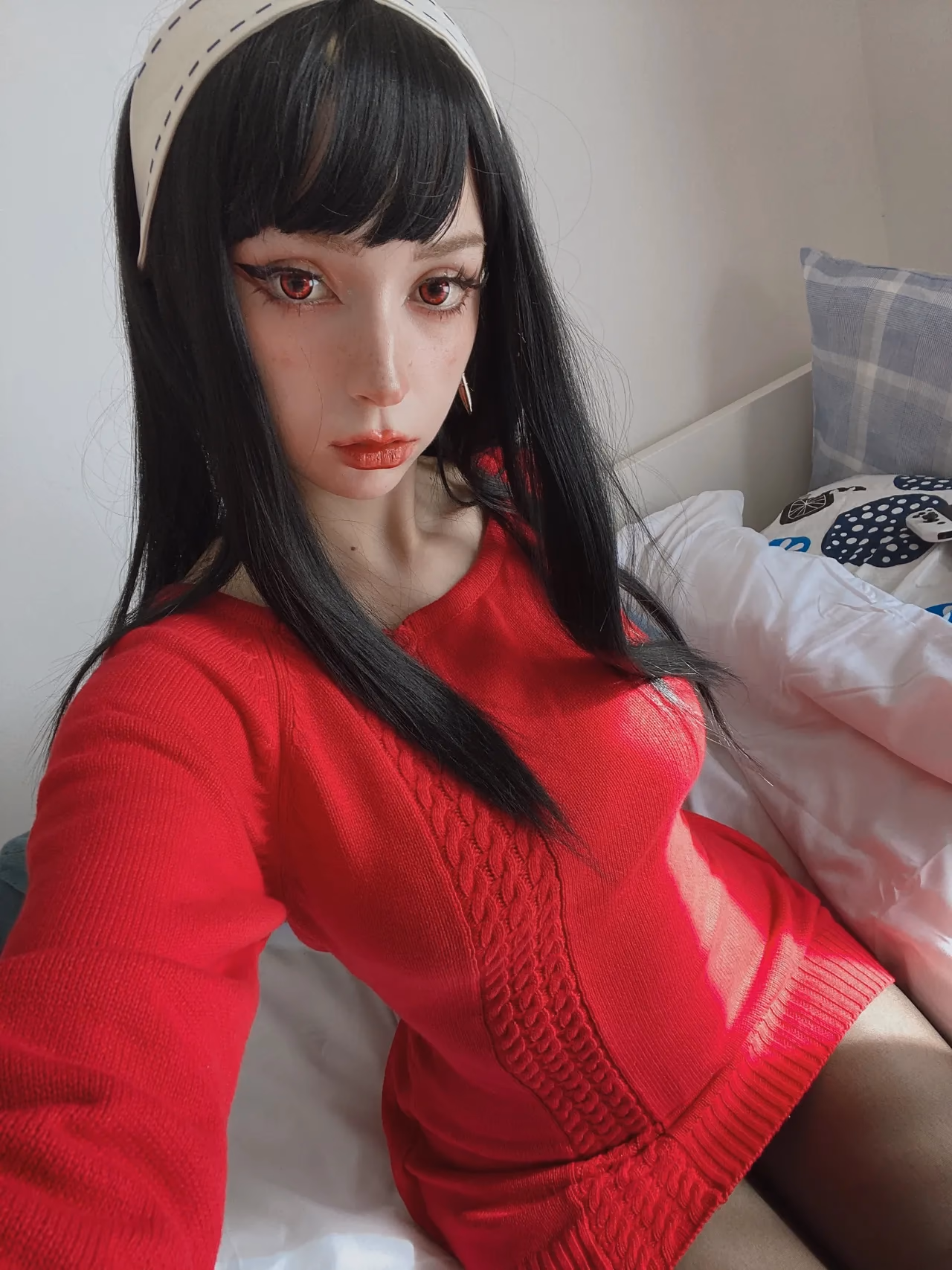 Himee.lily as Yor Forger — cosplay photo 10 of 95