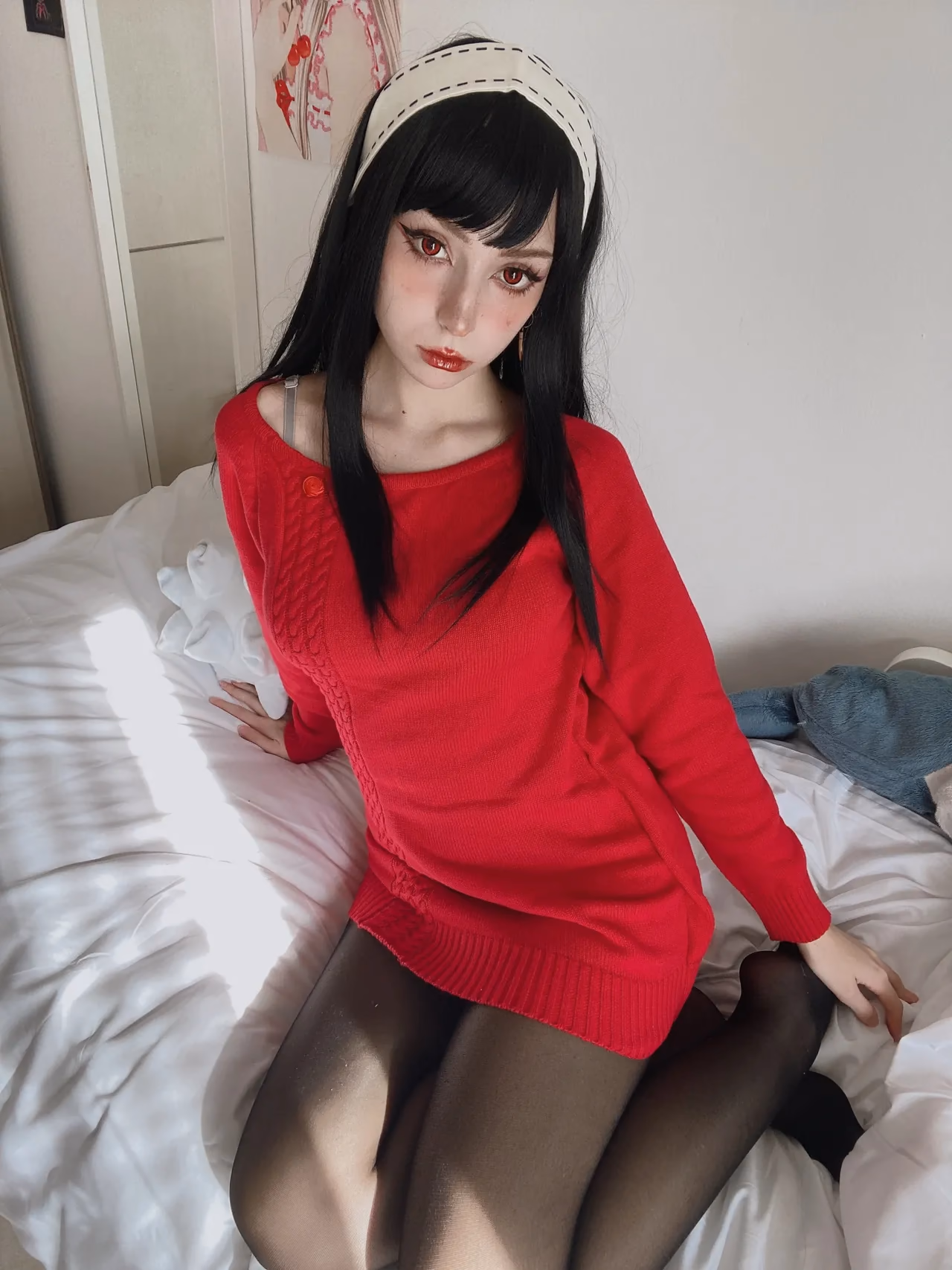 Himee.lily as Yor Forger — cosplay photo 31 of 95