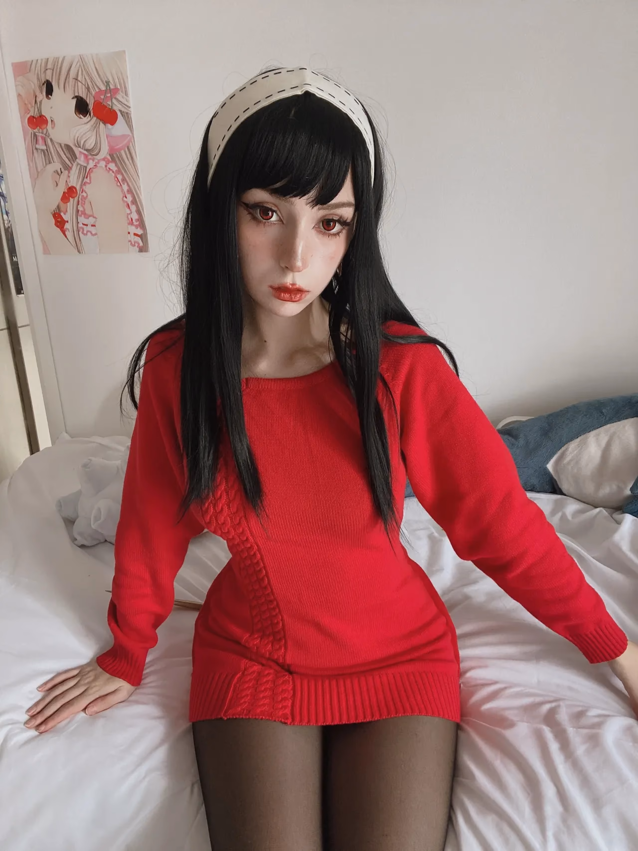 Himee.lily as Yor Forger — cosplay photo 43 of 95